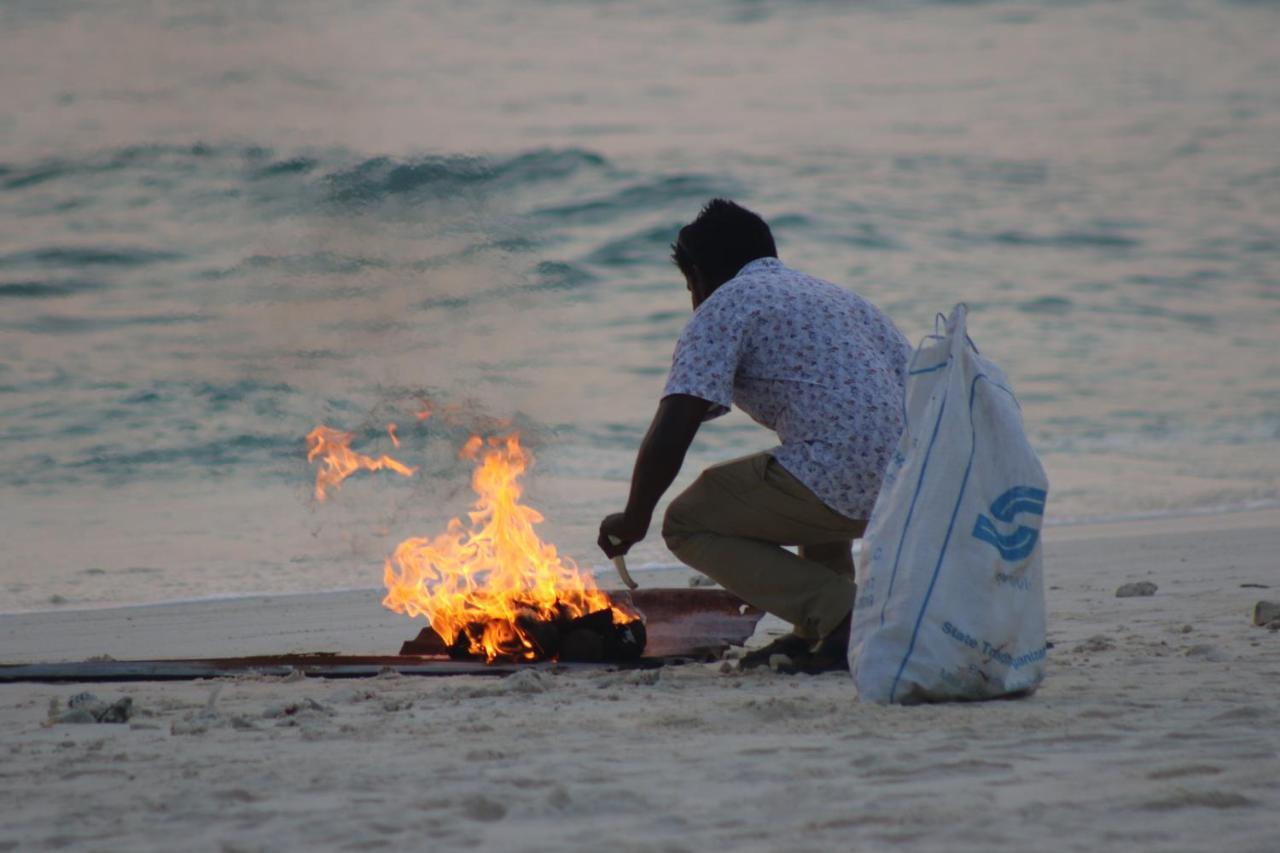 Rasdhoo Wave Blue Bed and Breakfast Buitenkant foto