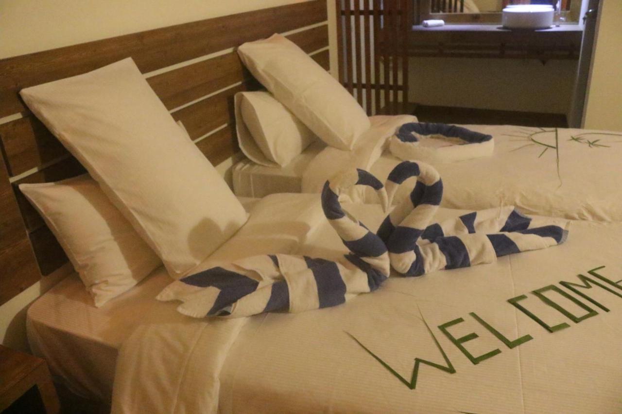 Rasdhoo Wave Blue Bed and Breakfast Buitenkant foto