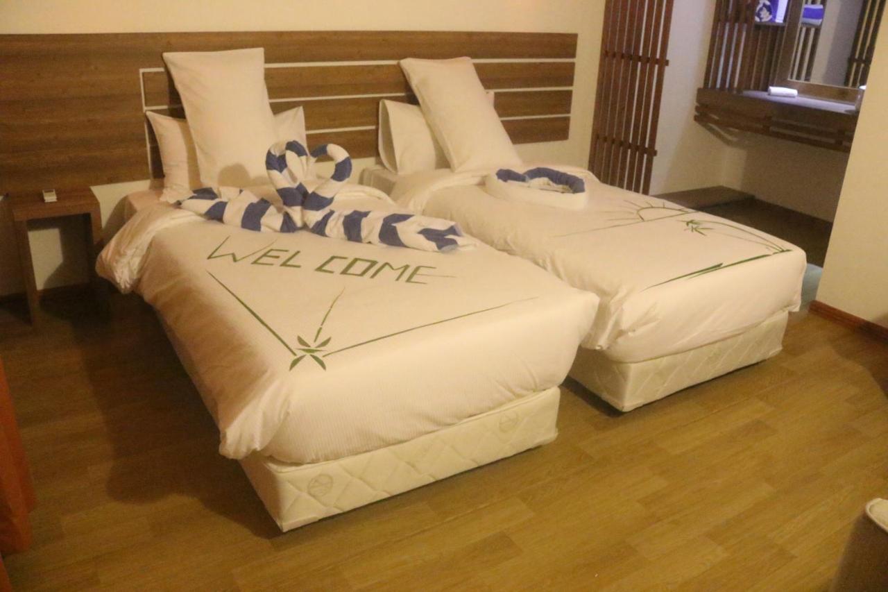 Rasdhoo Wave Blue Bed and Breakfast Buitenkant foto