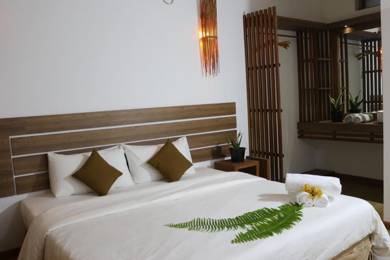 Rasdhoo Wave Blue Bed and Breakfast Buitenkant foto